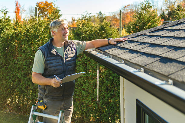 Professional Roofing technician working in Lockhart, SC